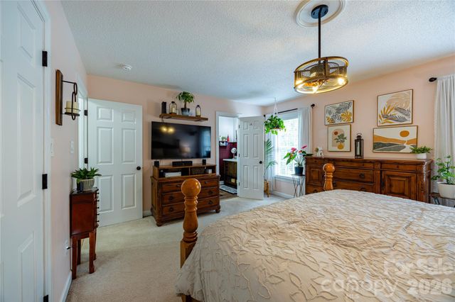 173 Ruthaven Drive, Bessemer City, NC 28016