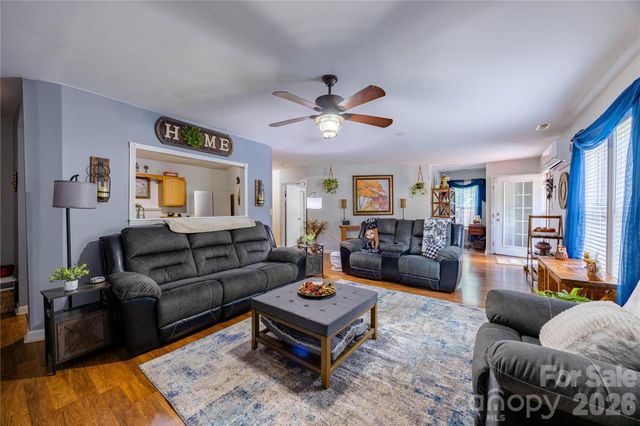 173 Ruthaven Drive, Bessemer City, NC 28016