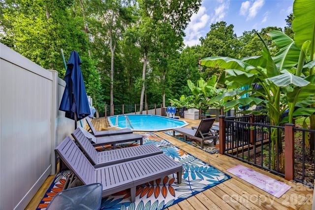 173 Ruthaven Drive, Bessemer City, NC 28016