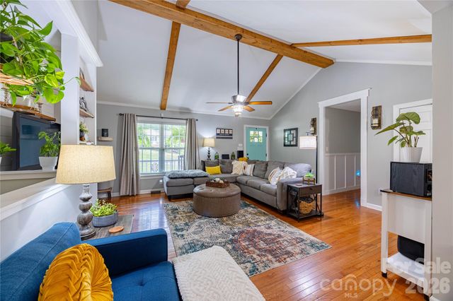 173 Ruthaven Drive, Bessemer City, NC 28016