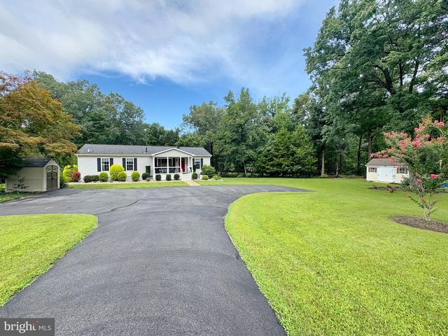 6135 BUMPY OAK RD, La Plata, MD 20646