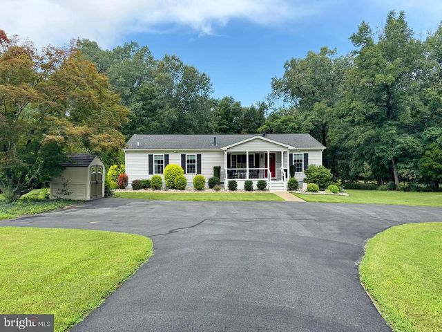 6135 BUMPY OAK RD, La Plata, MD 20646