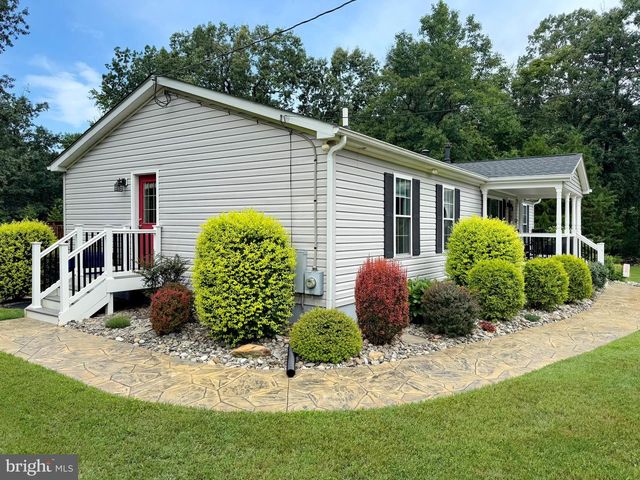 6135 BUMPY OAK RD, La Plata, MD 20646