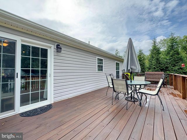 6135 BUMPY OAK RD, La Plata, MD 20646