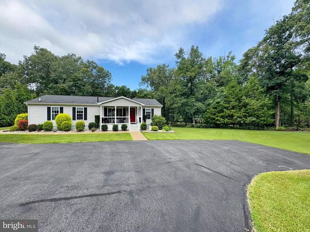 6135 BUMPY OAK RD, La Plata, MD 20646