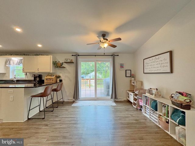 6135 BUMPY OAK RD, La Plata, MD 20646