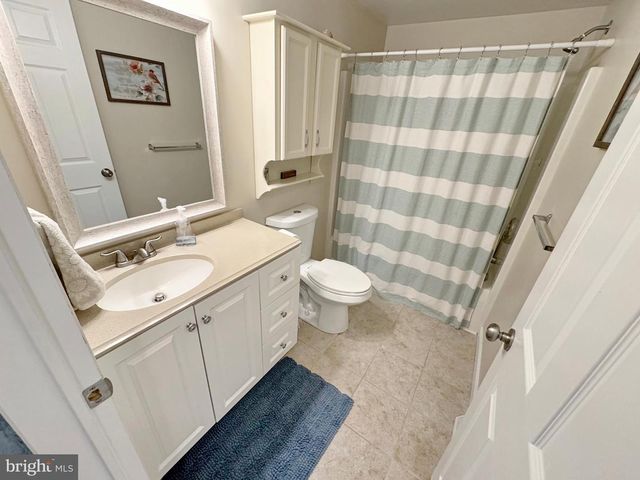6135 BUMPY OAK RD, La Plata, MD 20646
