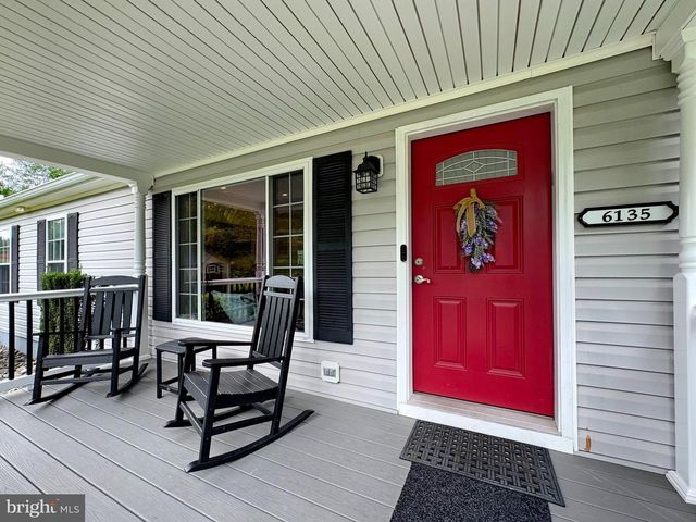 6135 BUMPY OAK RD, La Plata, MD 20646