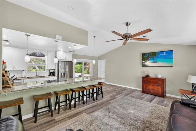 3920 1st Lane, Vero Beach, FL 32968