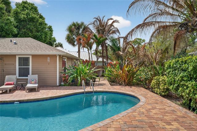 3920 1st Lane, Vero Beach, FL 32968