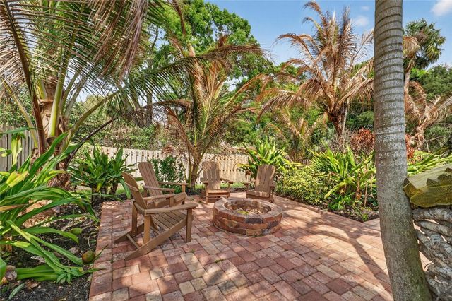 3920 1st Lane, Vero Beach, FL 32968