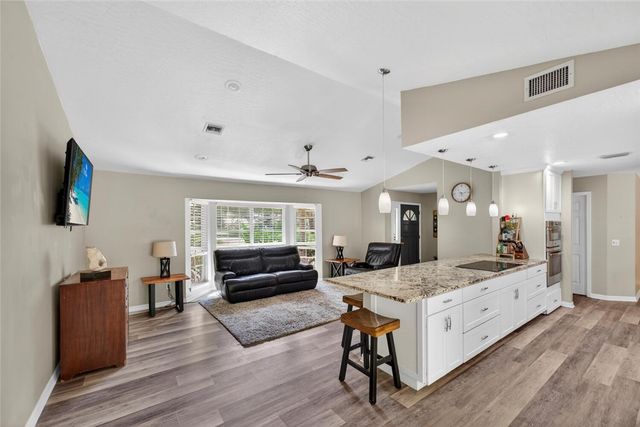3920 1st Lane, Vero Beach, FL 32968