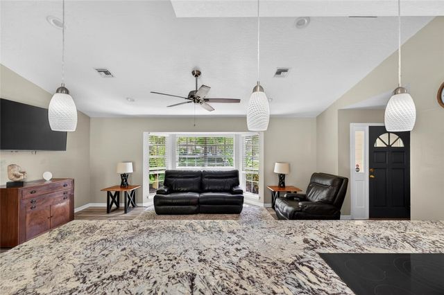 3920 1st Lane, Vero Beach, FL 32968