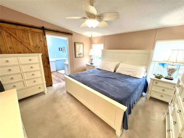 1560 SKYLINE DRIVE, Tavares, FL 32778