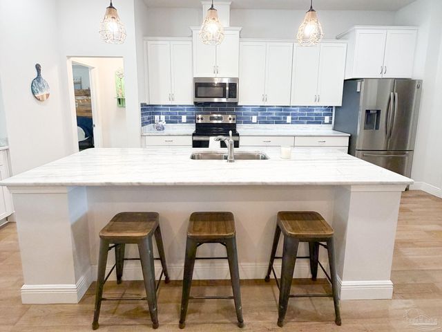 5527 Dunridge Dr, Pace, FL 32571