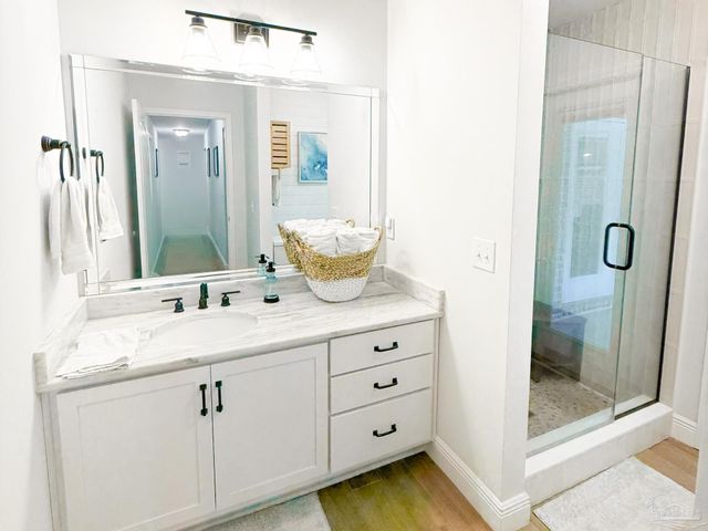 5527 Dunridge Dr, Pace, FL 32571