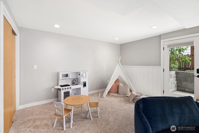 18012 1st Avenue NW, Shoreline, WA 98177