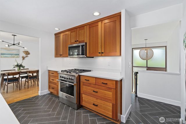 18012 1st Avenue NW, Shoreline, WA 98177
