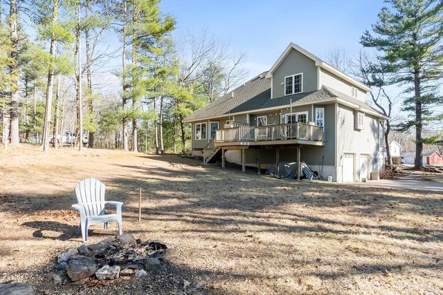 60 Redstone Hill Rd, Sterling, MA 01564