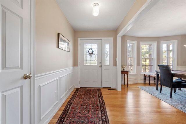 60 Redstone Hill Rd, Sterling, MA 01564