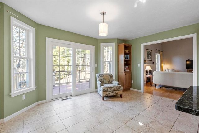 60 Redstone Hill Rd, Sterling, MA 01564