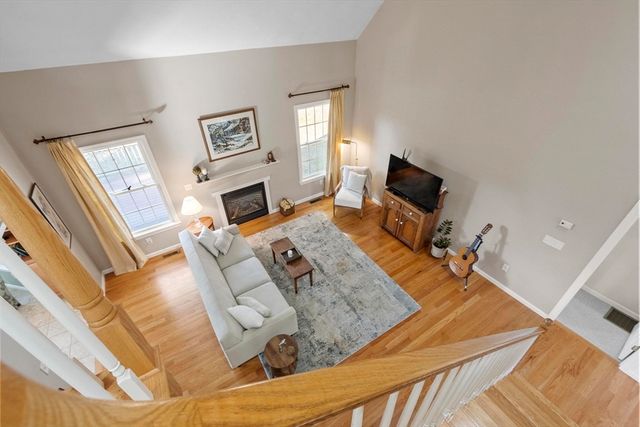 60 Redstone Hill Rd, Sterling, MA 01564