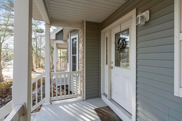 60 Redstone Hill Rd, Sterling, MA 01564