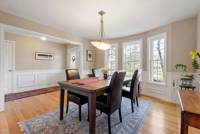 60 Redstone Hill Rd, Sterling, MA 01564