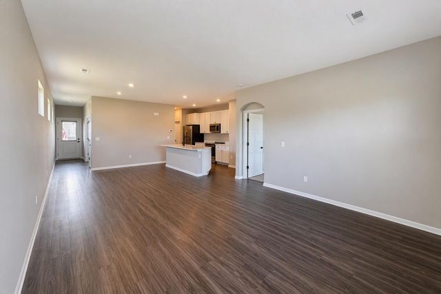 511 Rochdale Run, Delaware, OH 43015
