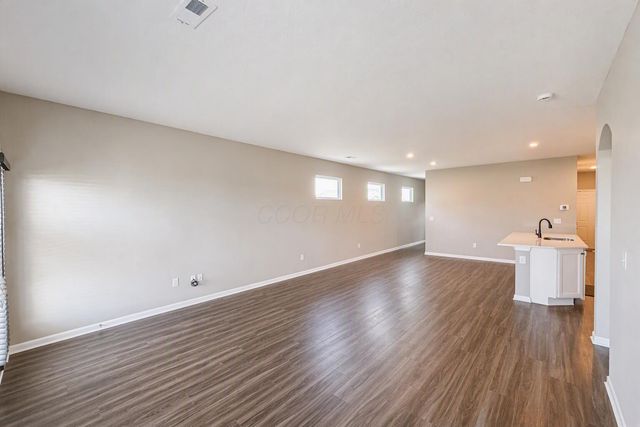 511 Rochdale Run, Delaware, OH 43015