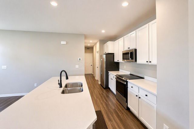 511 Rochdale Run, Delaware, OH 43015