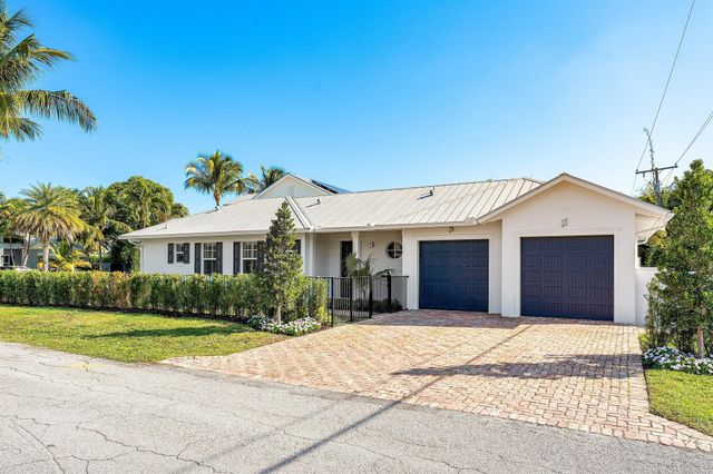 114 NW 16th Street, Delray Beach, FL 33444