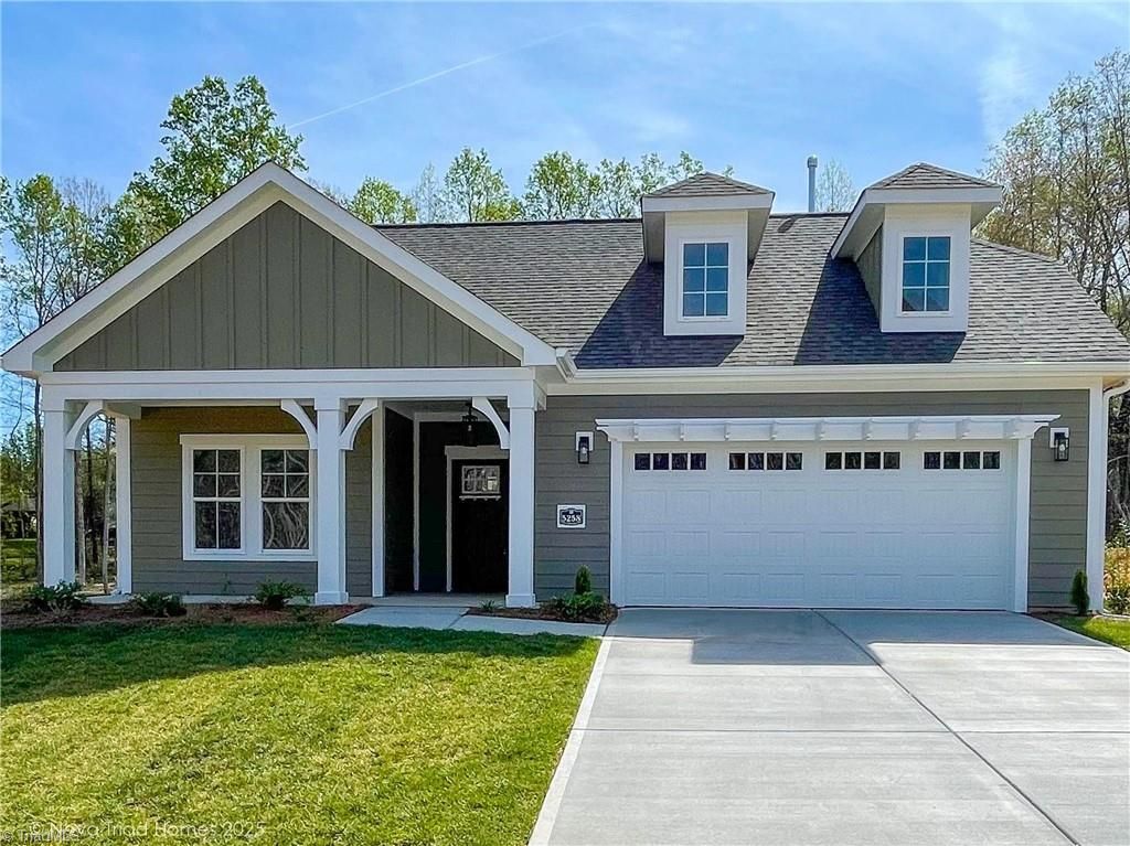 5258 Sunny Brook Court, Clemmons, NC 27012
