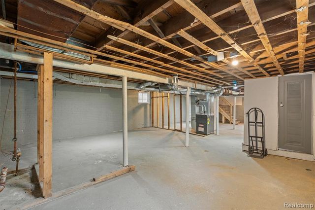 18633 Goulburn Street, Detroit, MI 48205