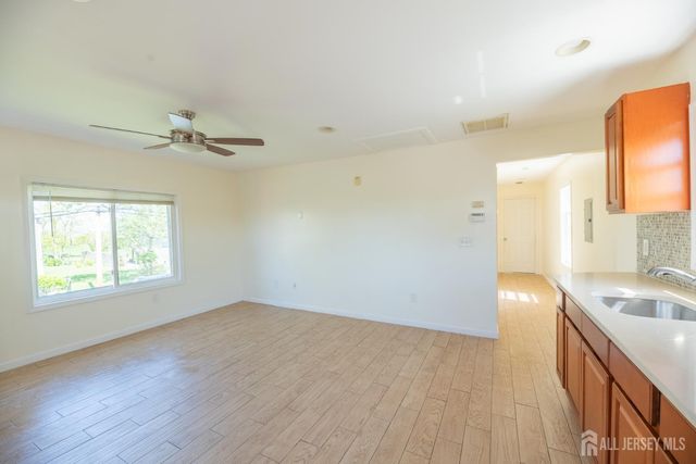 33 Cliffwood Way, Old Bridge, NJ 08879