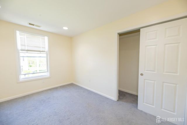 33 Cliffwood Way, Old Bridge, NJ 08879