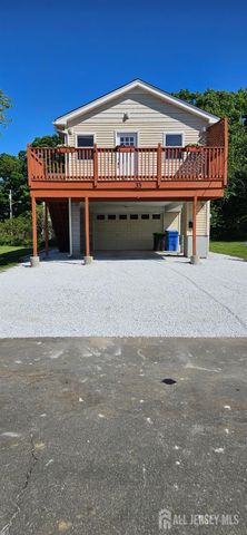 33 Cliffwood Way, Old Bridge, NJ 08879