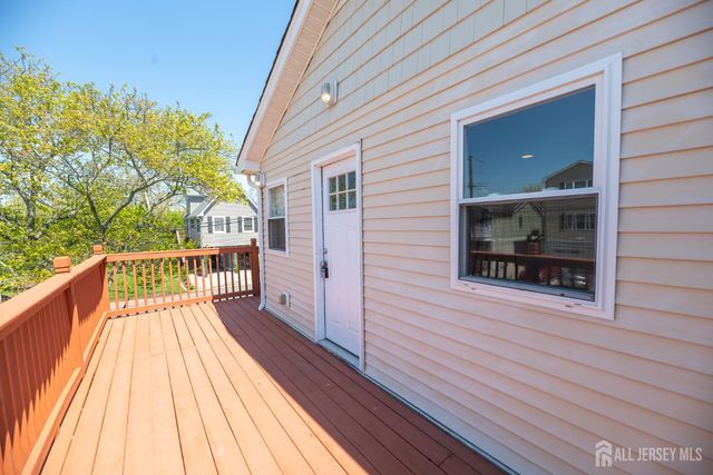 33 Cliffwood Way, Old Bridge, NJ 08879
