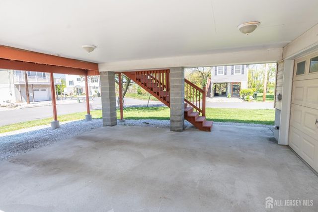 33 Cliffwood Way, Old Bridge, NJ 08879
