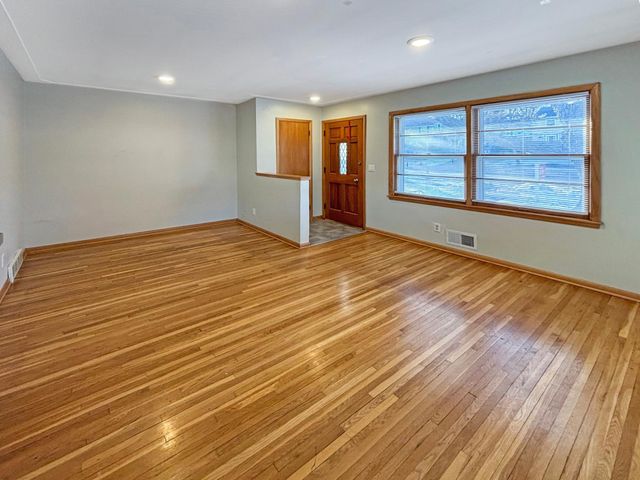 5711 Xerxes Avenue S, Minneapolis, MN 55410