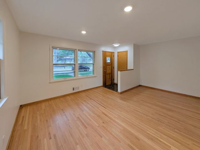 5711 Xerxes Avenue S, Minneapolis, MN 55410