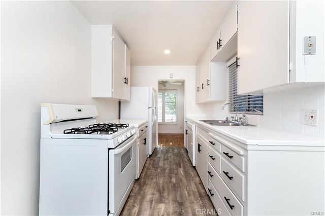 4181 Tujunga Avenue, Studio City, CA 91604