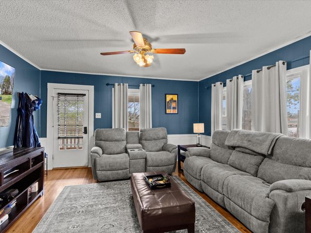 110 Dotson Ln, Winchester, TN 37398