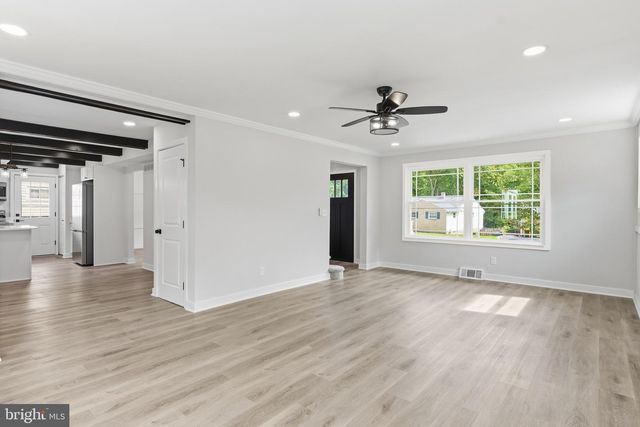 7952 CROSS CREEK DR, Glen Burnie, MD 21061