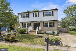7952 CROSS CREEK DR, Glen Burnie, MD 21061