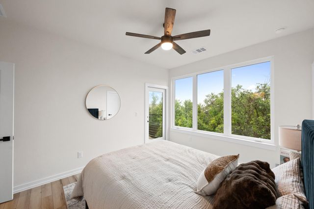 2309 Montopolis DR 7, Austin, TX 78741