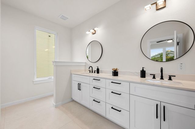 2309 Montopolis DR 7, Austin, TX 78741