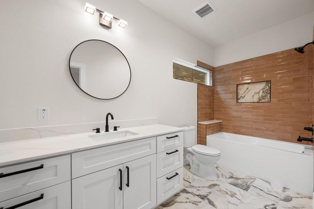 2309 Montopolis DR 7, Austin, TX 78741