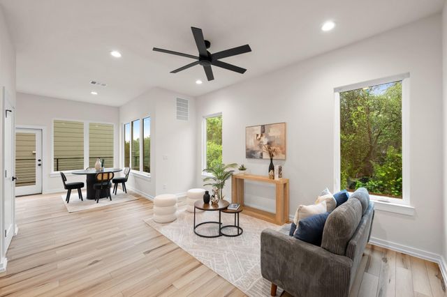 2309 Montopolis DR 7, Austin, TX 78741