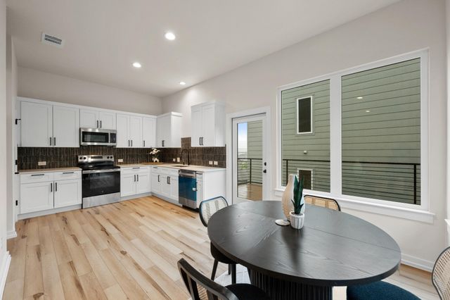 2309 Montopolis DR 7, Austin, TX 78741